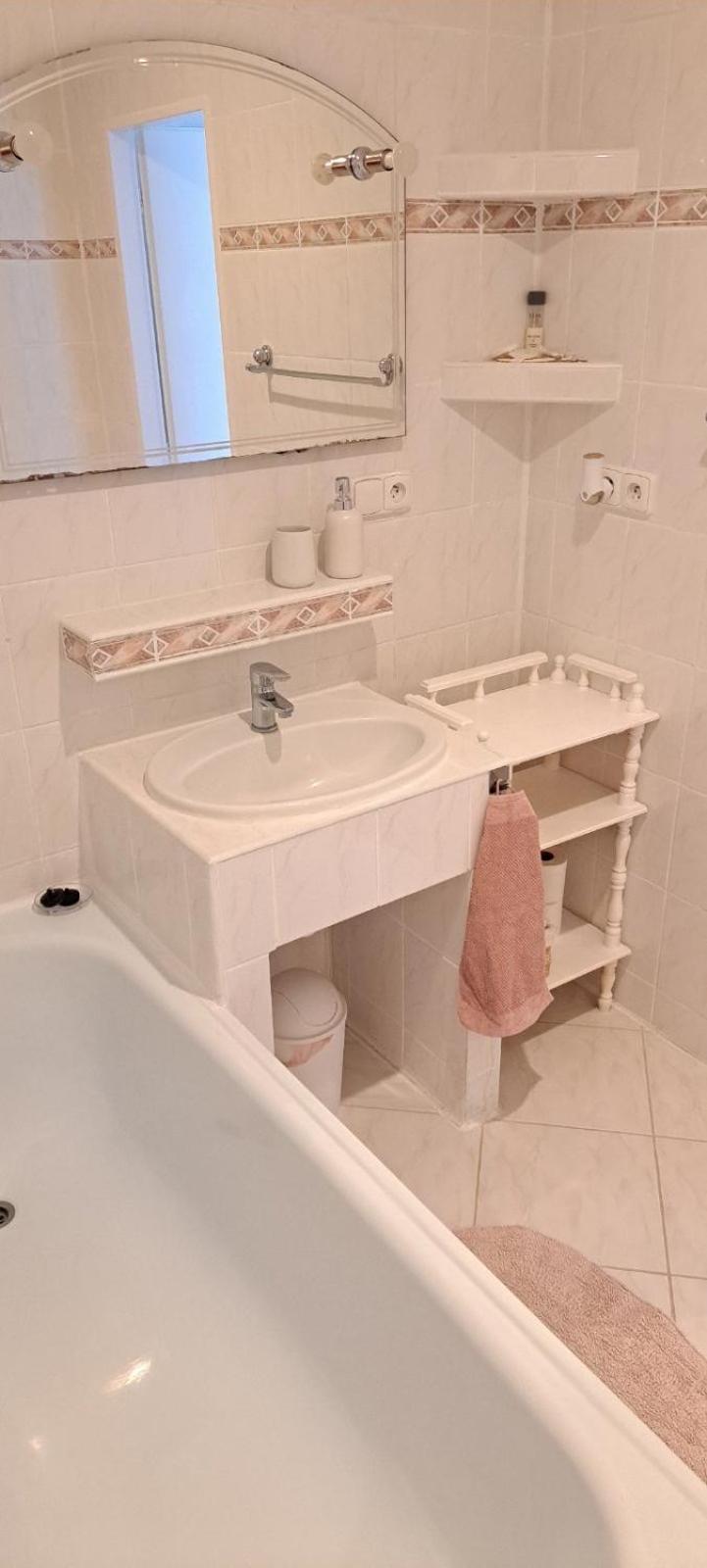 Utulny Apartman Blizko Centra ミハロフツェ エクステリア 写真